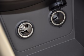 2010款现代瑞纳1.6L