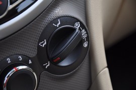 2010款现代瑞纳1.6L