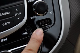 2010款现代瑞纳1.6L