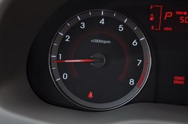 2010款现代瑞纳1.6L