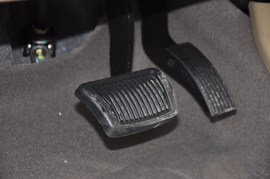 2010款现代瑞纳1.6L