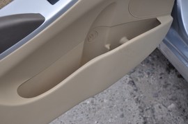 2010款现代瑞纳1.6L