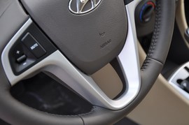 2010款现代瑞纳1.6L