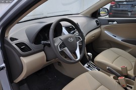 2010款现代瑞纳1.6L
