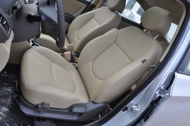 2010款现代瑞纳1.6L