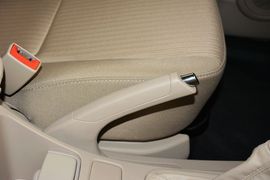 2013款起亚狮跑2.0L