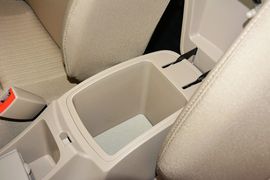 2013款起亚狮跑2.0L