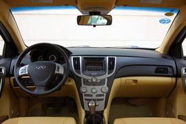 2011款奇瑞A3三厢深度试驾