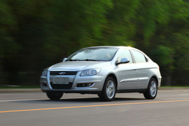 2011款奇瑞A3三厢深度试驾