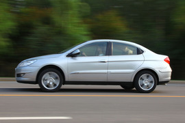 2011款奇瑞A3三厢深度试驾