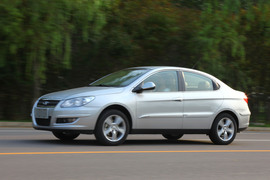 2011款奇瑞A3三厢深度试驾