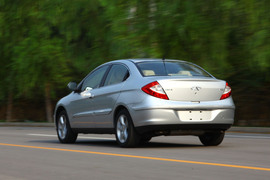 2011款奇瑞A3三厢深度试驾