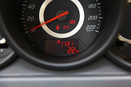 2011款奇瑞A3三厢深度试驾