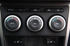 2010款马自达睿翼轿跑2.5L至尊版