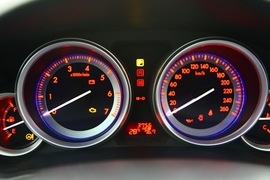 2010款马自达睿翼轿跑2.5L至尊版