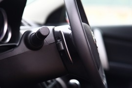 2010款马自达睿翼轿跑2.5L至尊版