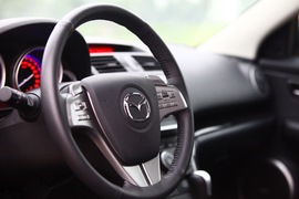 2010款马自达睿翼轿跑2.5L至尊版