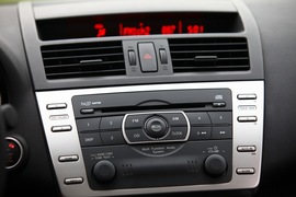 2010款马自达睿翼轿跑2.5L至尊版