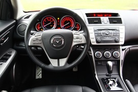 2010款马自达睿翼轿跑2.5L至尊版