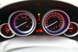 2010款马自达睿翼轿跑2.5L至尊版