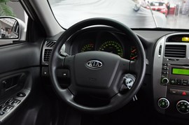 2010款起亚赛拉图1.6