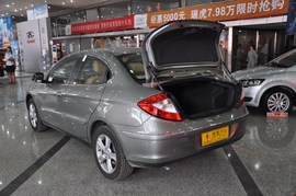 2011款奇瑞A3三厢1.6L手动尊贵型