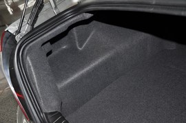 2011款奇瑞A3三厢1.6L手动尊贵型