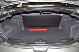 2011款奇瑞A3三厢1.6L手动尊贵型