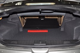 2011款奇瑞A3三厢1.6L手动尊贵型