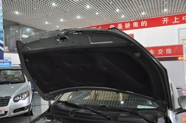 2011款奇瑞A3三厢1.6L手动尊贵型