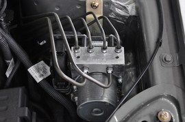 2011款奇瑞A3三厢1.6L手动尊贵型