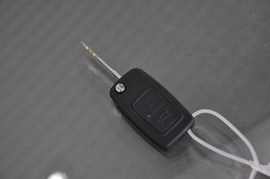 2011款奇瑞A3三厢1.6L手动尊贵型