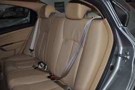 2011款奇瑞A3三厢1.6L手动尊贵型