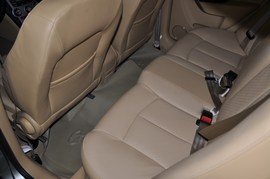 2011款奇瑞A3三厢1.6L手动尊贵型