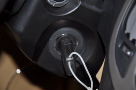 2011款奇瑞A3三厢1.6L手动尊贵型