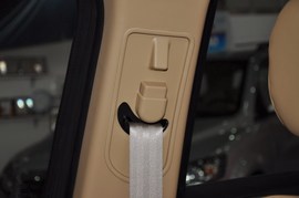 2011款奇瑞A3三厢1.6L手动尊贵型