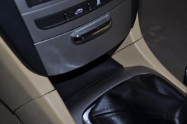 2011款奇瑞A3三厢1.6L手动尊贵型