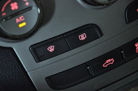 2011款奇瑞A3三厢1.6L手动尊贵型