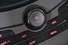 2011款奇瑞A3三厢1.6L手动尊贵型