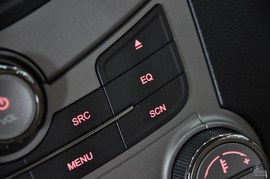 2011款奇瑞A3三厢1.6L手动尊贵型