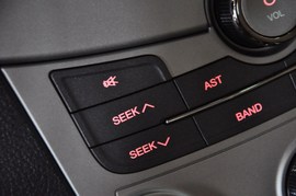 2011款奇瑞A3三厢1.6L手动尊贵型