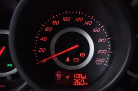 2011款奇瑞A3三厢1.6L手动尊贵型