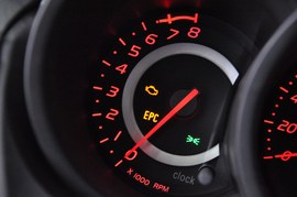 2011款奇瑞A3三厢1.6L手动尊贵型