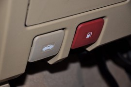 2011款奇瑞A3三厢1.6L手动尊贵型