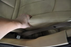 2011款奇瑞A3三厢1.6L手动尊贵型