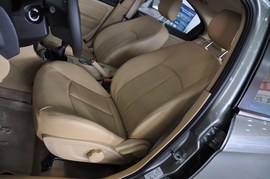 2011款奇瑞A3三厢1.6L手动尊贵型