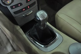 2011款奇瑞A3三厢1.6L手动尊贵型