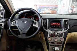 2011款奇瑞A3三厢1.6L手动尊贵型