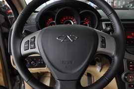 2011款奇瑞A3三厢1.6L手动尊贵型