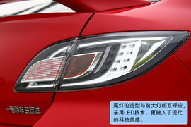 2010款马自达睿翼轿跑2.5L至尊版